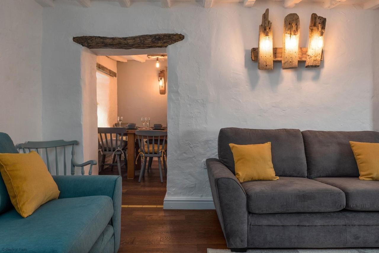 Farmhouse & Cottage At Geufron Farm - Dog Friendly Bryn-crug Exteriér fotografie