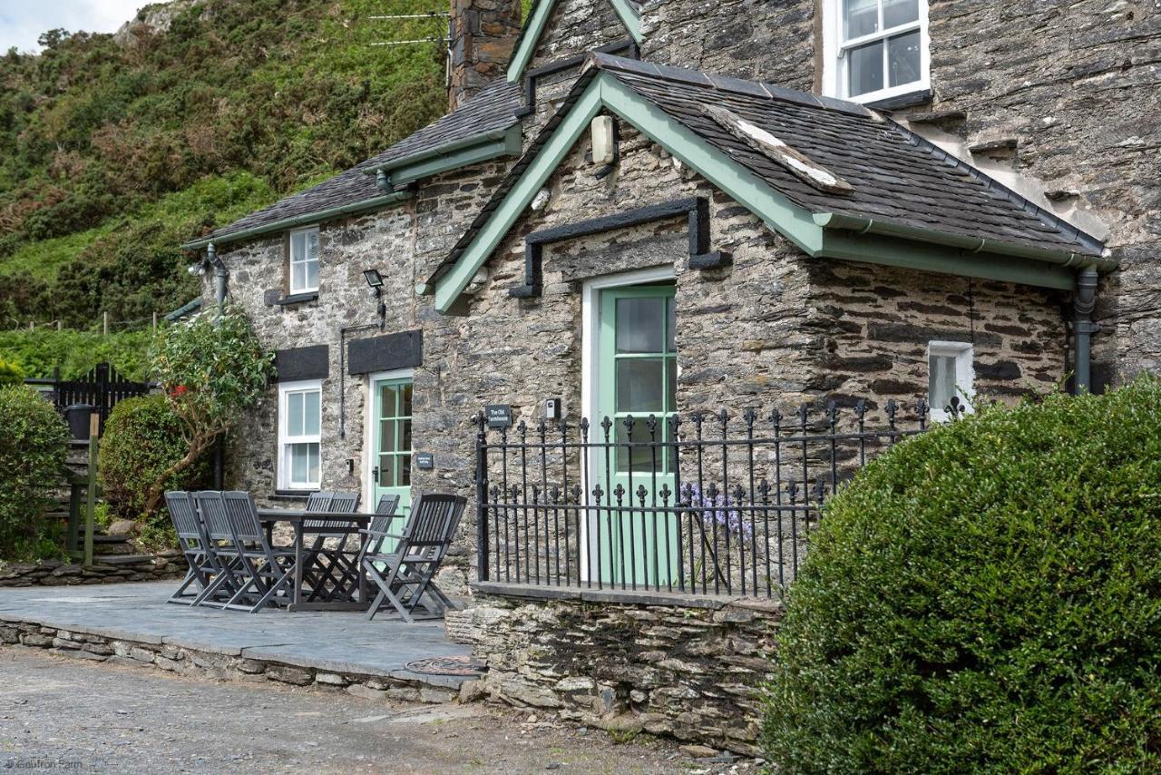 Farmhouse & Cottage At Geufron Farm - Dog Friendly Bryn-crug Exteriér fotografie